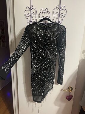 🧡 XL Black Rhinestone Asymmetric Long-Sleeve Sheer Dress Cover up